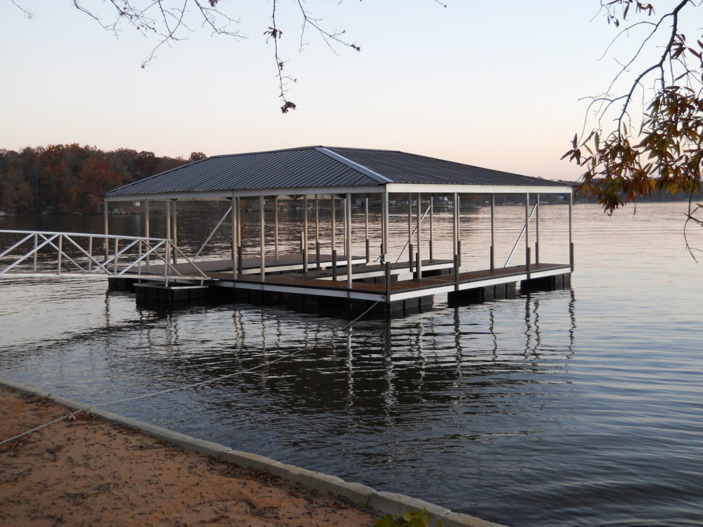 Lake Hartwell aluminum floating dock and walkway