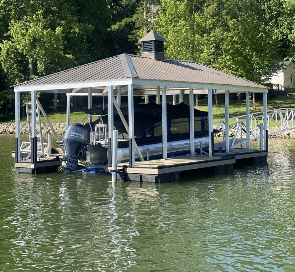 Top-rated floating covered dock fabrication and installation on Lake  Hartwell South Carolina - Master Docks